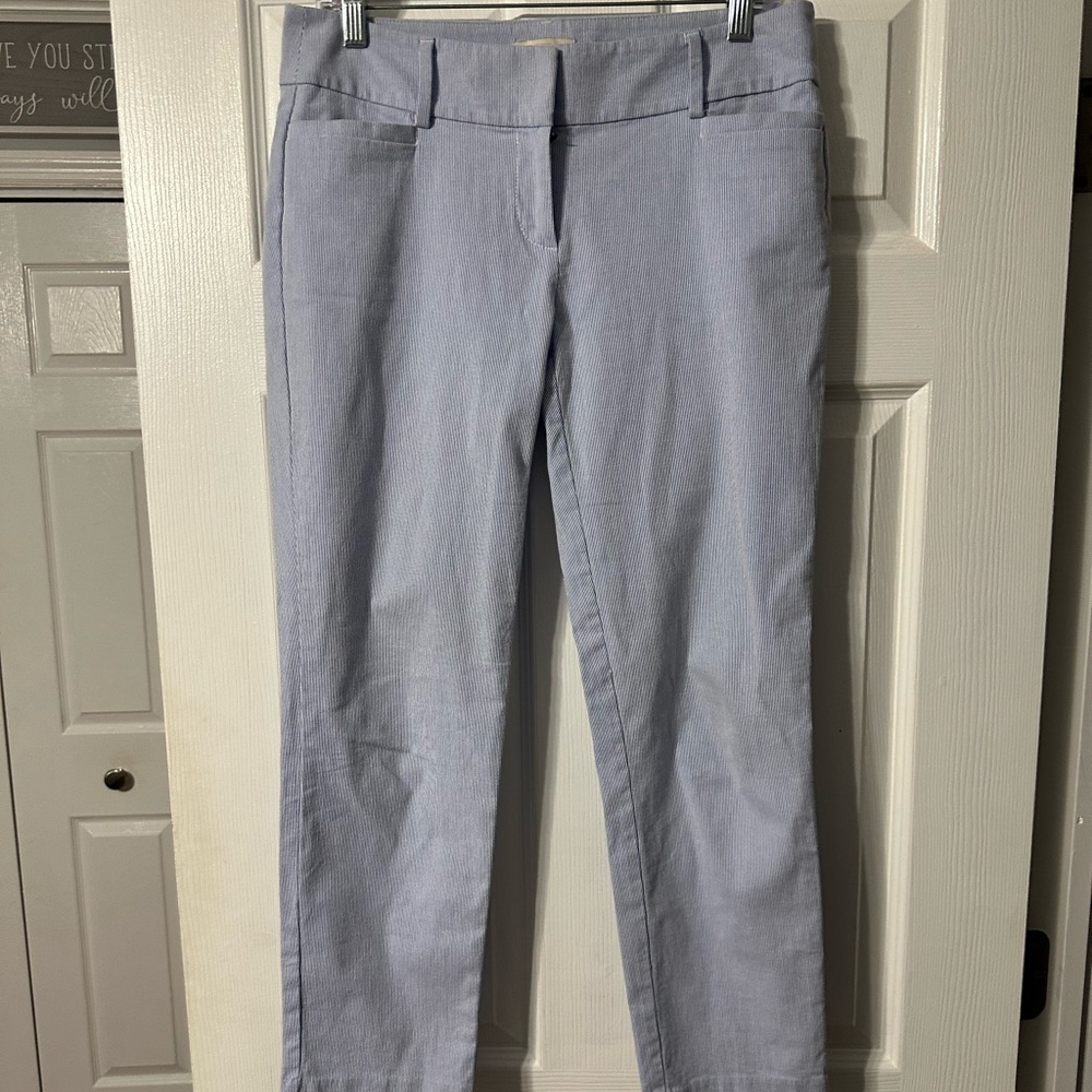 Loft Pin Stripe Sear Sucker Capri Pants